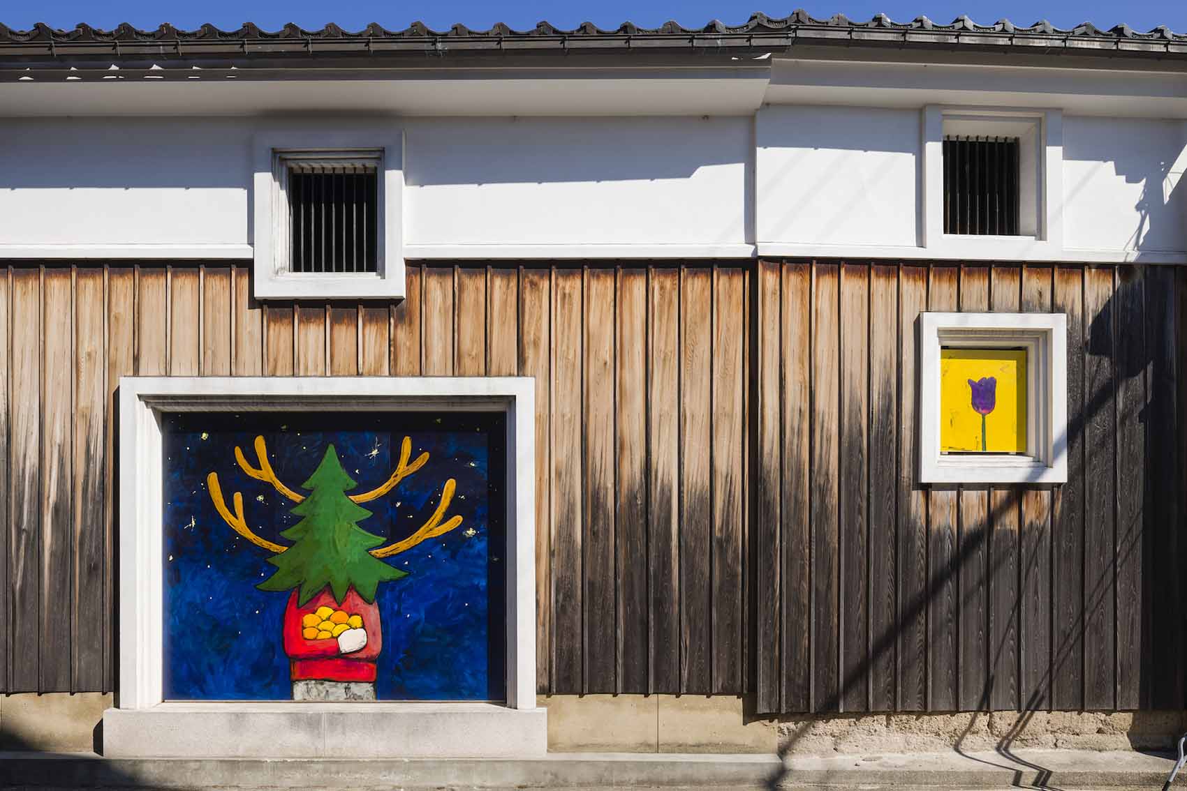 Hirako Yuichi, Lost in Thought / Toyama, 2023. Installation view from Go for kogei 2023, Masuda Sake Brewery, 2023.